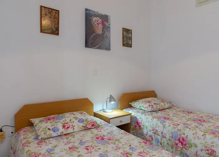 Aphrodite Semesterbostad